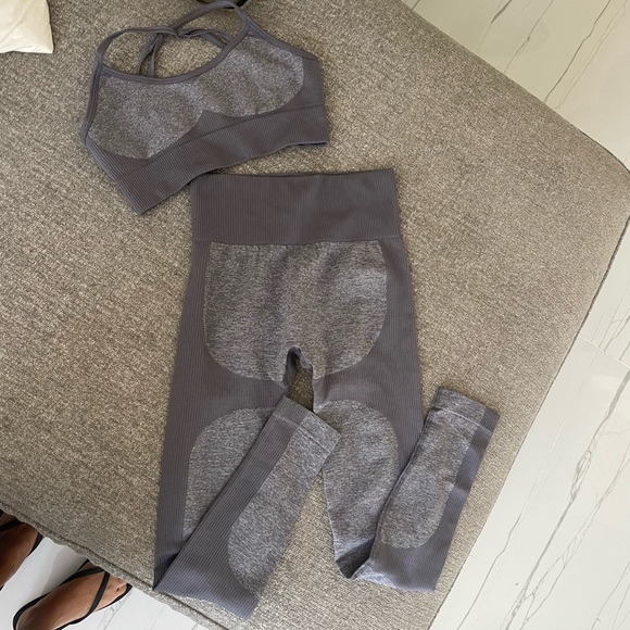 Workout Set - Picture 2 of 5